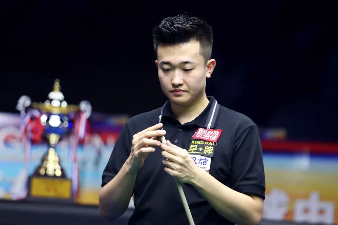 瞬间让话题 瞬间让话题