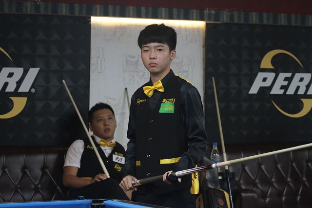 在全场面对 在全场面对